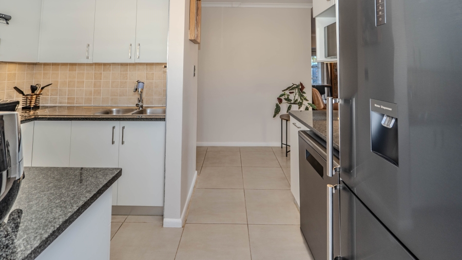2 Bedroom Property for Sale in Sonstraal Heights Western Cape